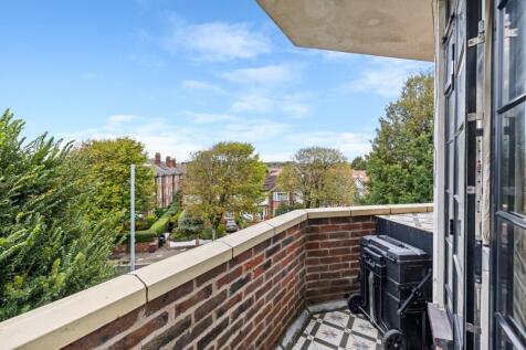 Flat 20, Brittany Court Full Res-2.jpg