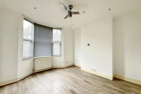 LivingRoom New.jpg