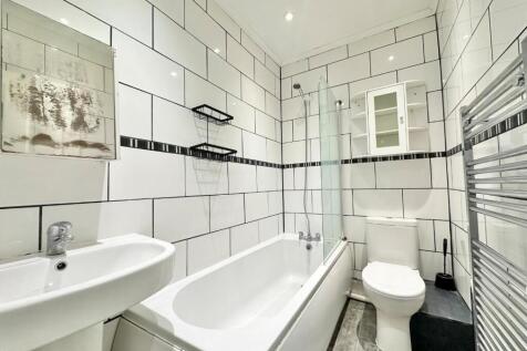 New Bathroom.jpg