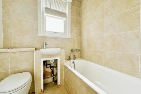 9b9e724b-Photo 2007-10-2024 2C 2015 2018 2053.jpg