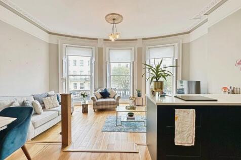 7db11054-Photo 2029-10-2025 2C 2012 2027 2029.jpg