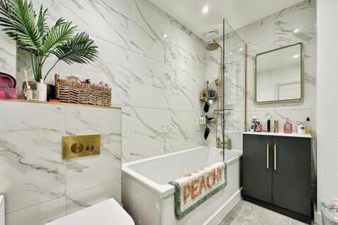 2ae9d75e-Photo 2029-10-2025 2C 2012 2009 2058.jpg