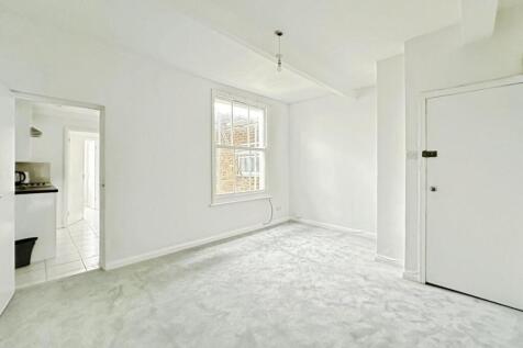 LivingRoom2.jpg