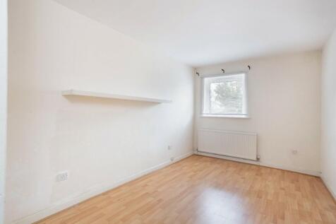 Bedroom pic 1