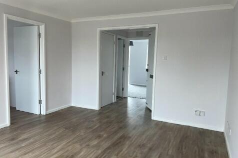 Living Room pic 1