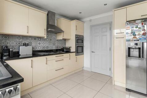 197a Darkes Lane 26.jpg