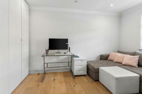 197a Darkes Lane 1.jpg