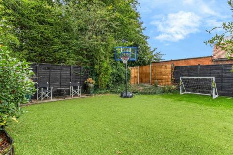 197a Darkes Lane 36.jpg