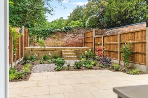 kinsman mews 34.JPG