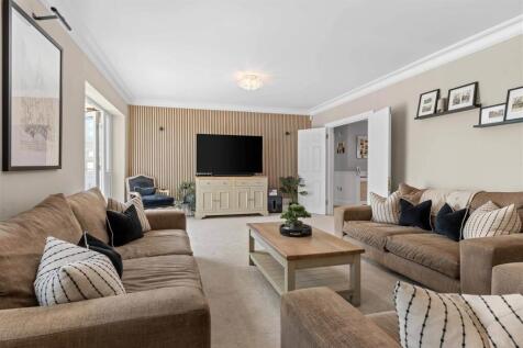 44 Hill Rise 28.jpg