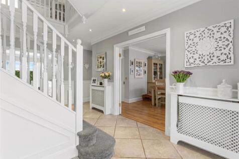 44 Hill Rise 24.jpg
