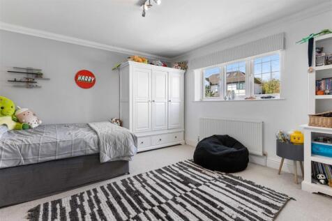44 Hill Rise 6.jpg
