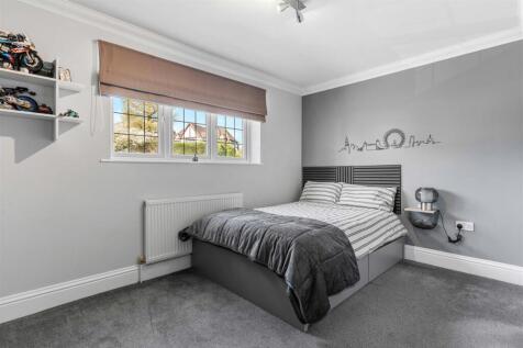 44 Hill Rise 13.jpg