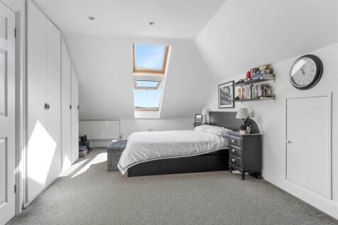 44 Hill Rise 1.jpg