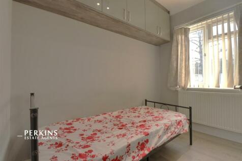 bed 3 .jpg