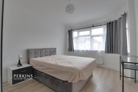 bed 1.jpg