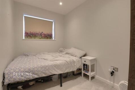 BED 4.jpg