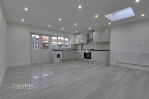 Kitchen 1.jpg