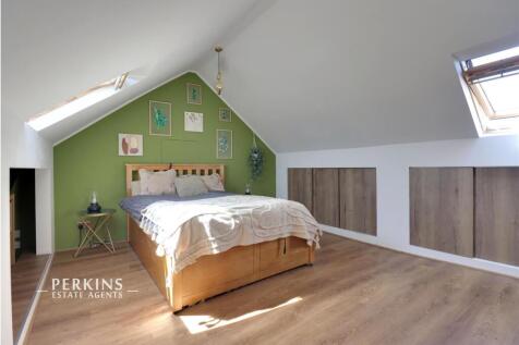 BED 4.jpg