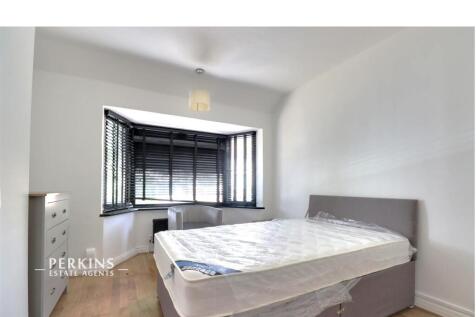 BED 3.jpg