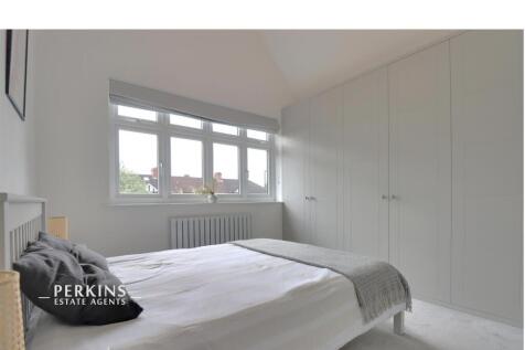 BED 3.jpg