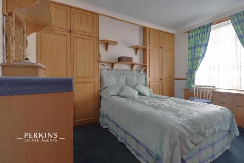 BED 2.jpg