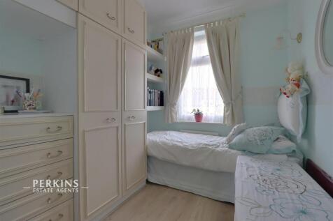 BED 5.jpg