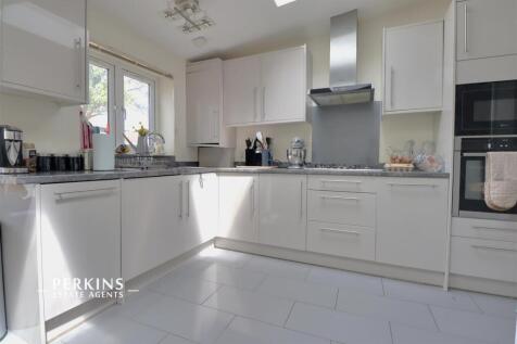 KITCHEN 1.jpg