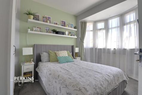 BED 1.jpg