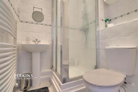 BATHROOM 2.jpg