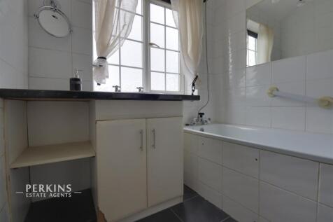 Bathroom.jpg