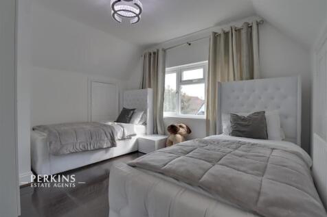 BED 3.jpg