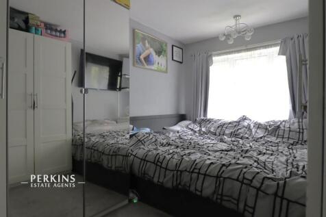 BED 2.jpg