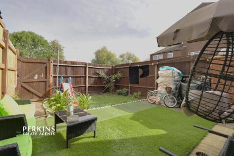 GARDEN.JPG