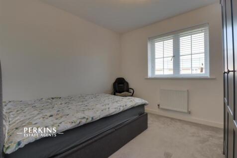 bed 3.jpg