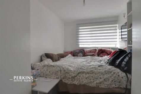 BED 2.JPG