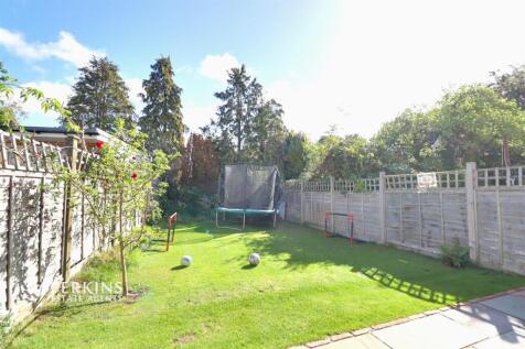 GARDEN 2.jpg