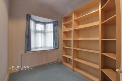 bedroom2.jpg