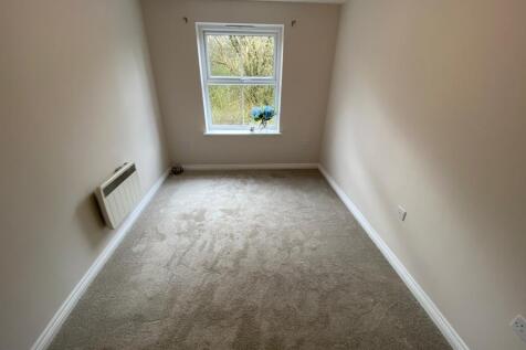 Bedroom two.jpg