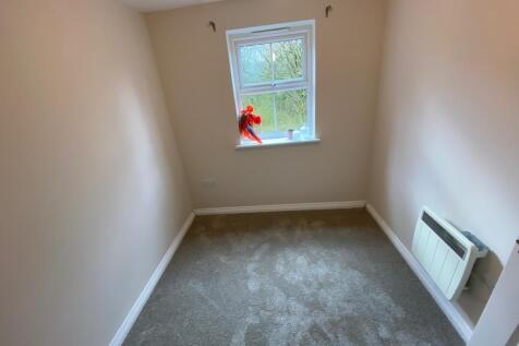 Bedroom one.jpg