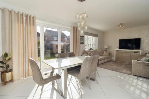 Open Plan Kitchen/Diner/Family Room