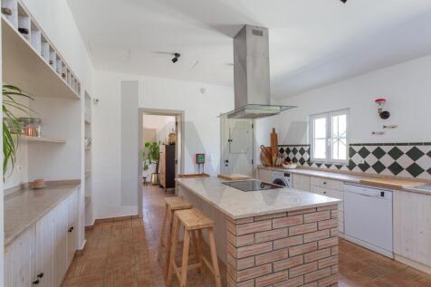 Property Image 80