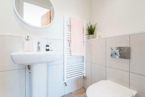 En-Suite 1