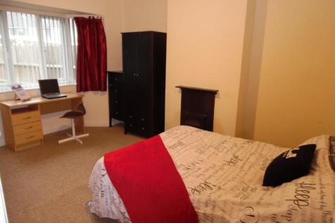 BEAUTIFUL 4 BED STUDENT HOUSE