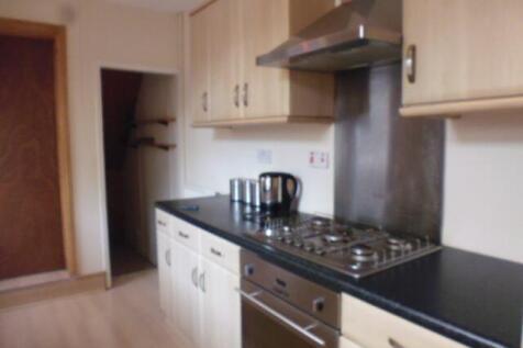 1 Room in 4 bed Shared Student House Available Au