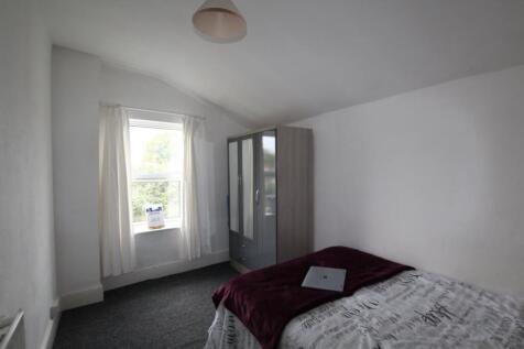 1 ROOM AVAILABLE NOW - Shared Student Accommodati
