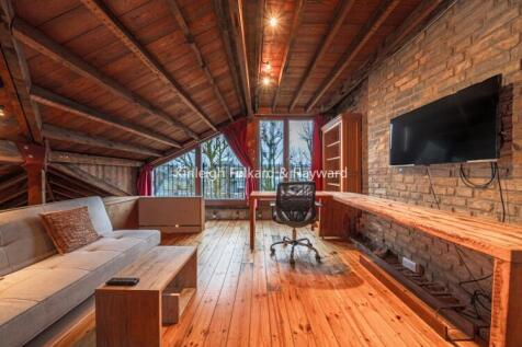 Entertainment room