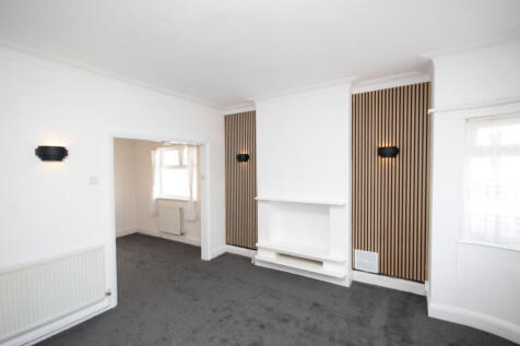 Kinloch Drive, Kingsbury, London, NW9