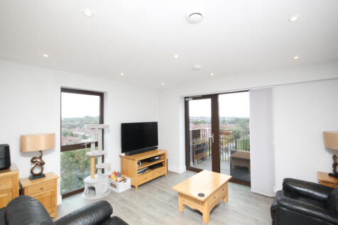 Waterfront Heights, Mount Pleasant, Wembley, Midd