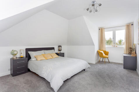 Bedroom (First Floor)